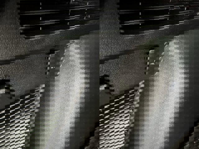 Certified 2020 Ford Escape SEL image 31