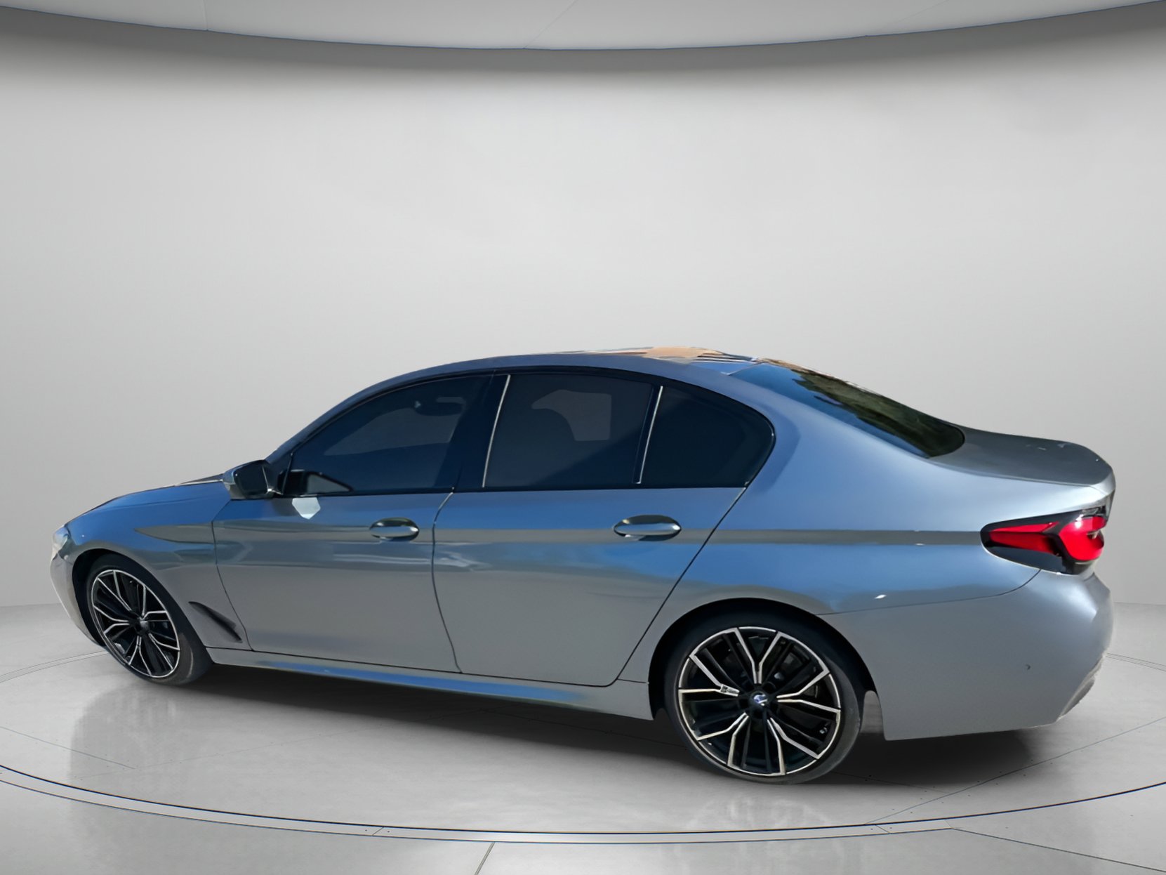 Used 2021 BMW 530i w/ M Sport Package RWD image 20