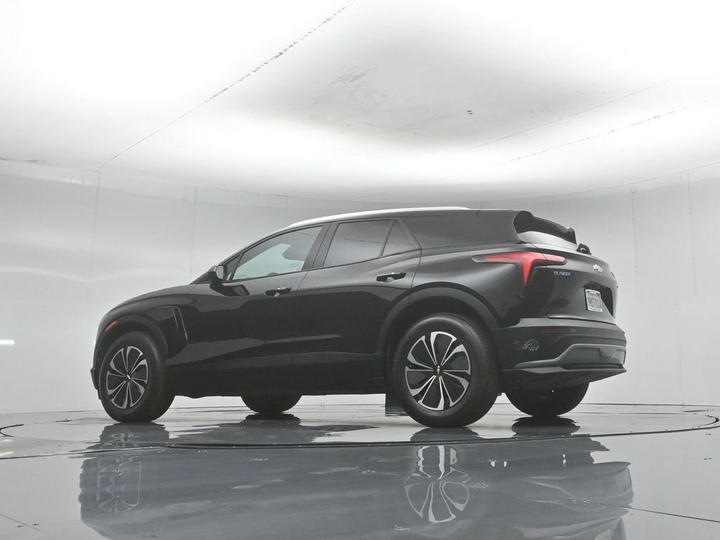 Used 2024 Chevrolet Blazer EV LT AWD/4WD image 4