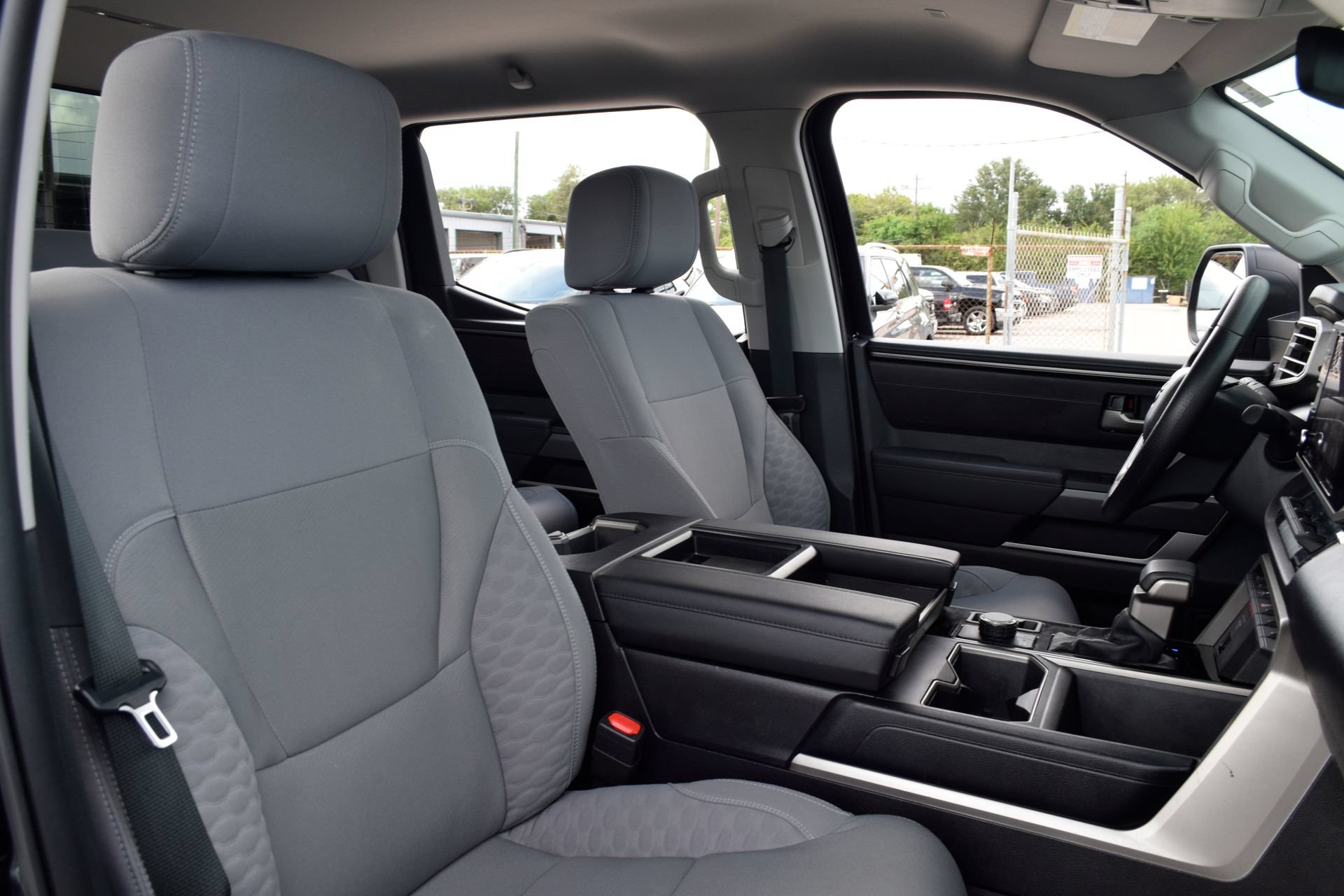 Used 2024 Toyota Tundra SR5 AWD/4WD image 23