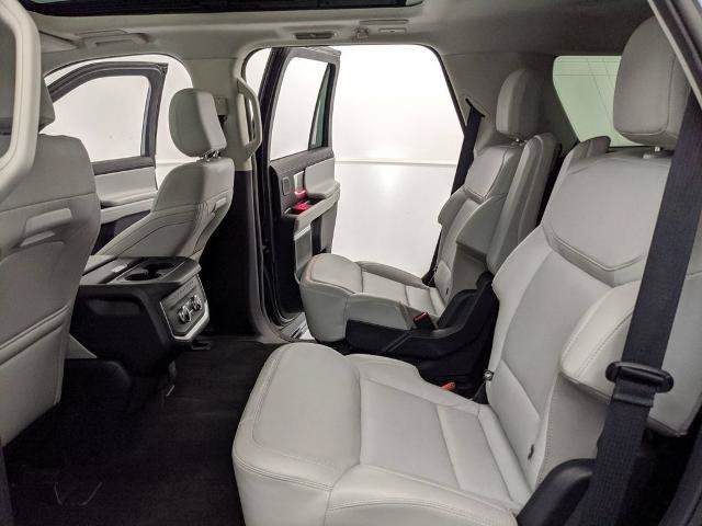 Certified 2025 Ford Expedition Platinum w/ Driver's Package AWD/4WD image 18