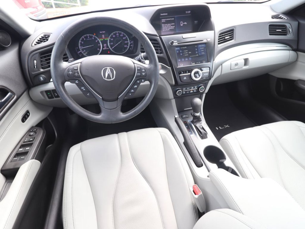 Used 2020 Acura ILX w/ Premium Package FWD image 9
