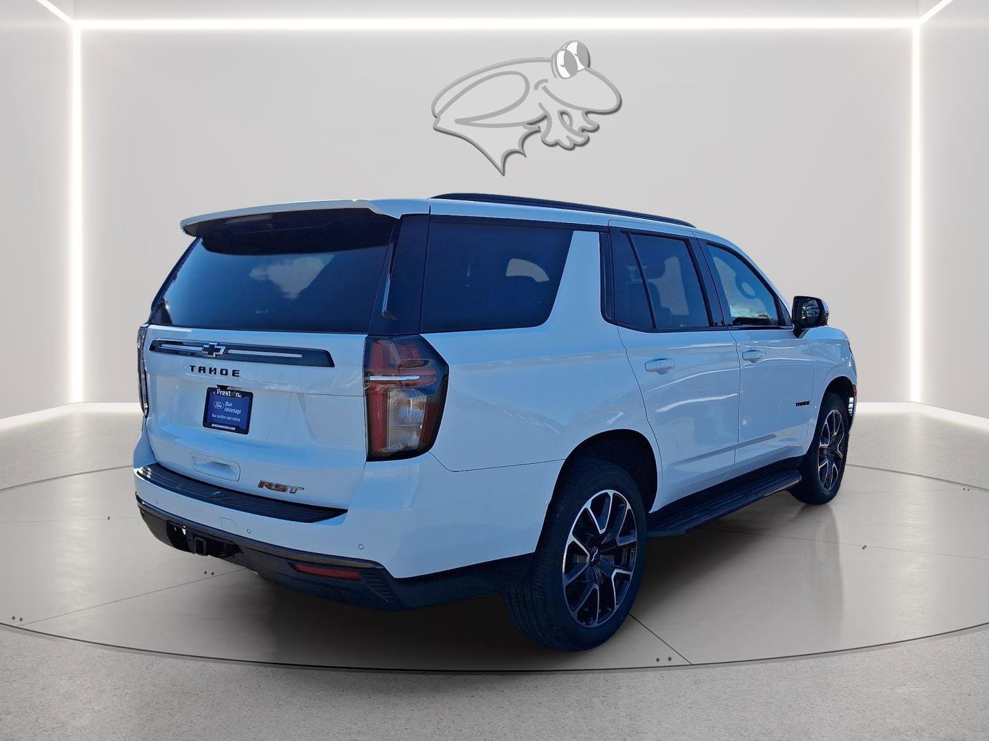 Used 2021 Chevrolet Tahoe RST w/ Luxury Package image 2