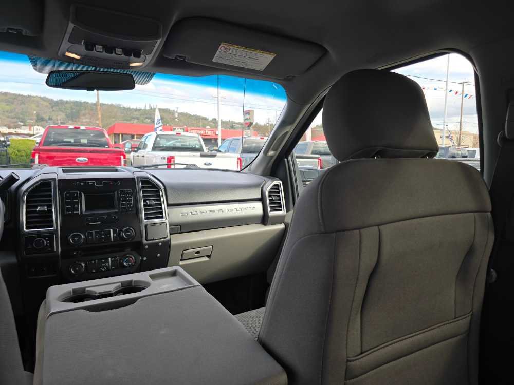 Certified 2017 Ford F350 XLT w/ XLT Value Package image 14