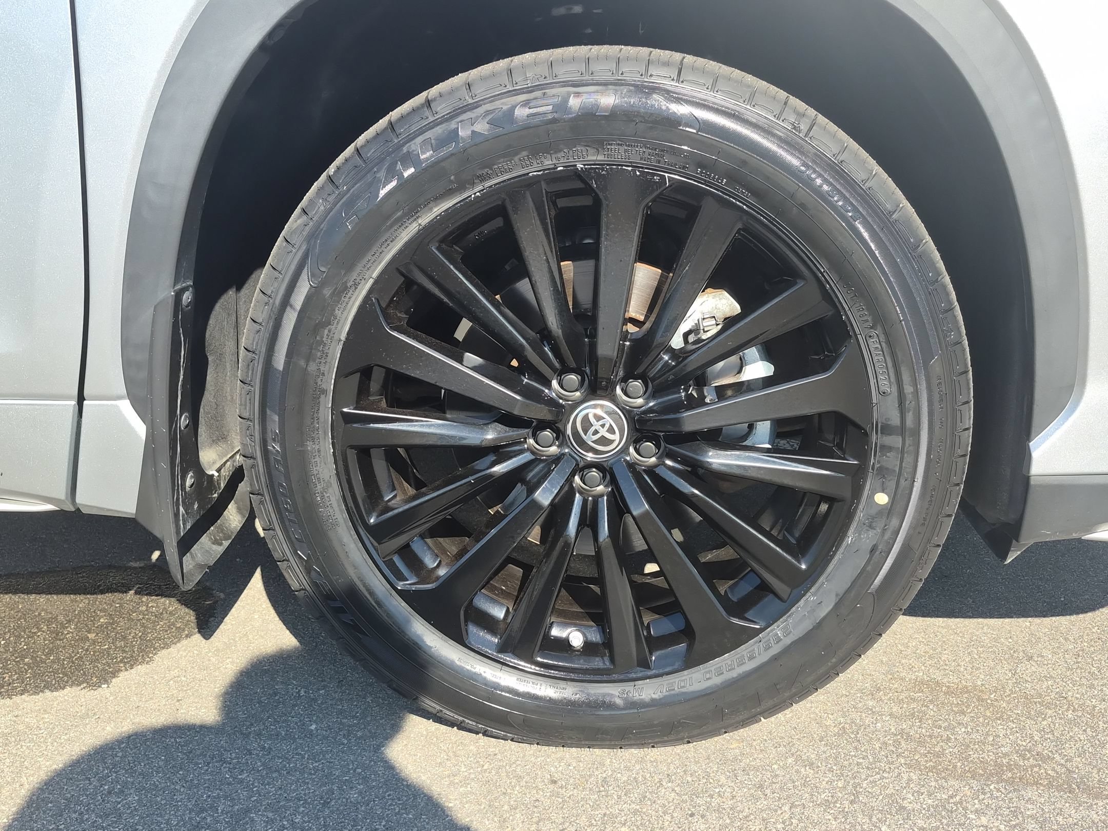 Used 2023 Toyota Highlander XSE AWD/4WD image 11