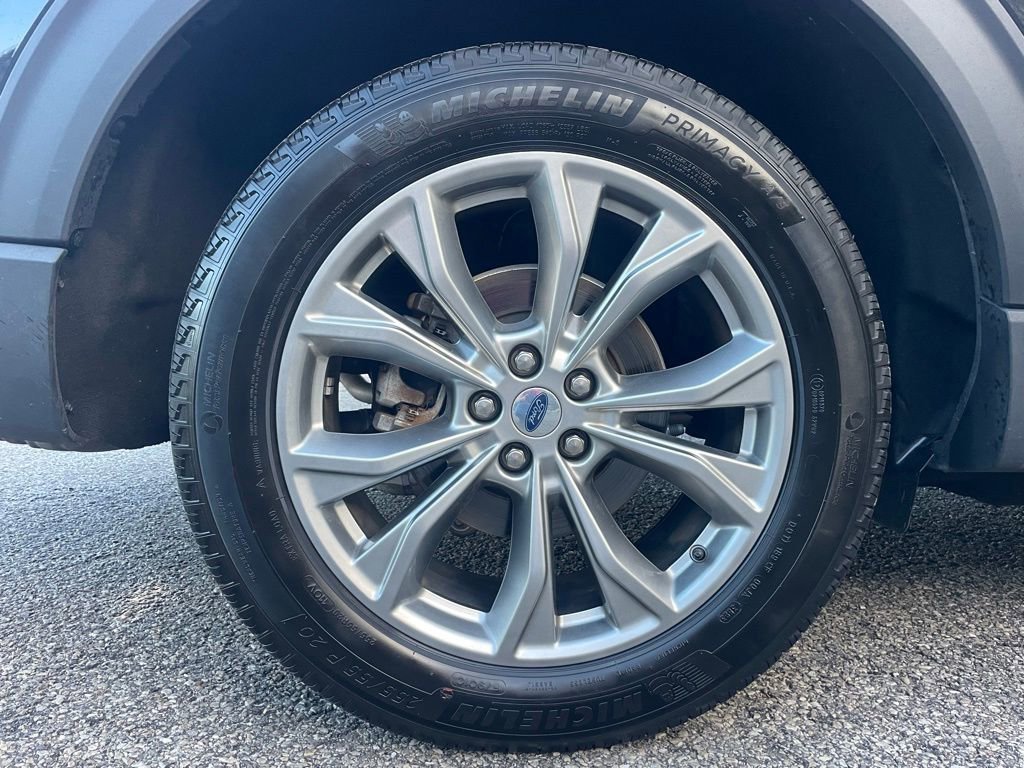 Certified 2023 Ford Explorer XLT w/ Equipment Group 202A image 24