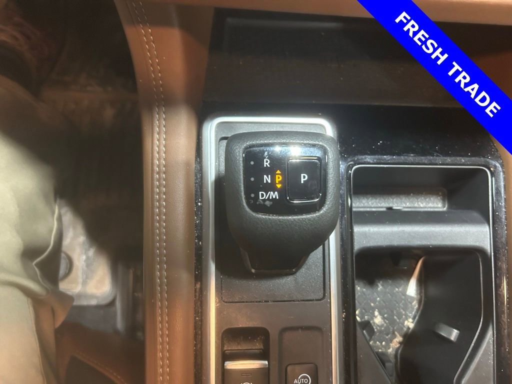 Used 2022 Nissan Pathfinder Platinum w/ Cargo Package image 15