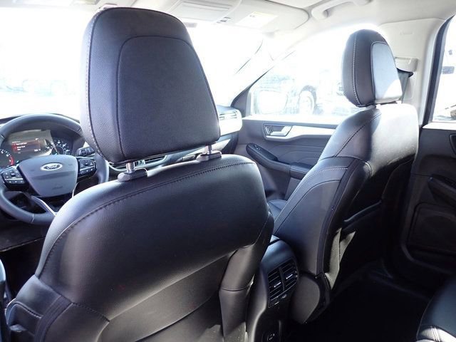 Certified 2022 Ford Escape SEL image 18