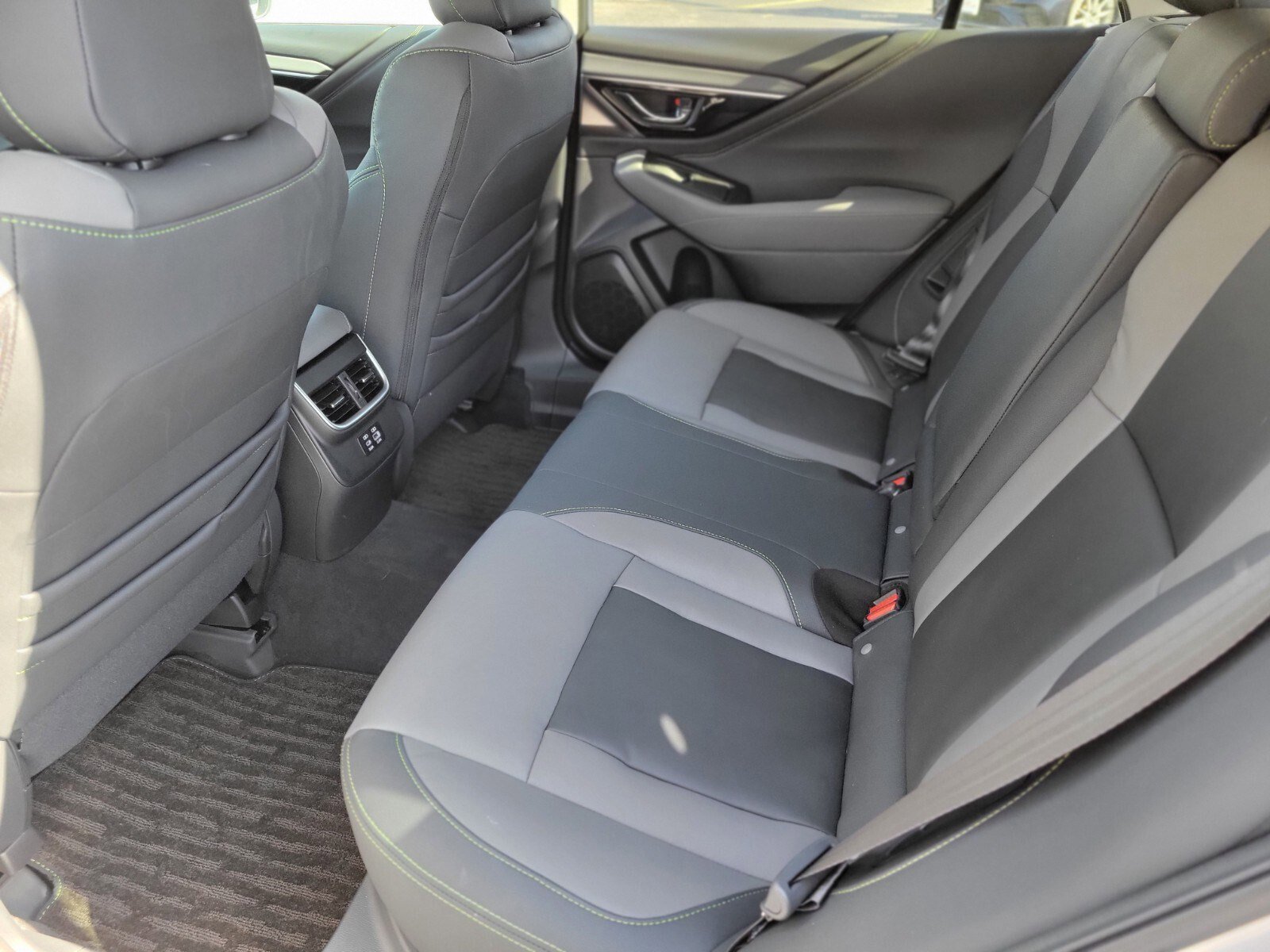 Used 2025 Subaru Outback Onyx Edition image 17