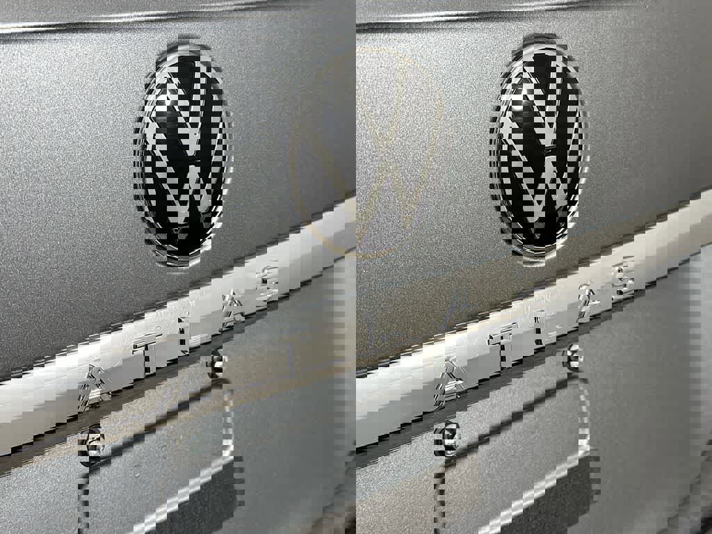 Used 2021 Volkswagen Atlas SEL Premium image 10