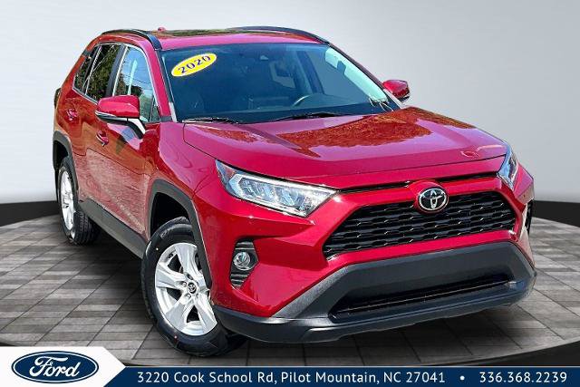Used 2020 Toyota RAV4 XLE w/ Convenience Package FWD image 1