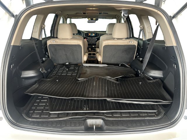 Used 2021 Honda Pilot Touring image 19