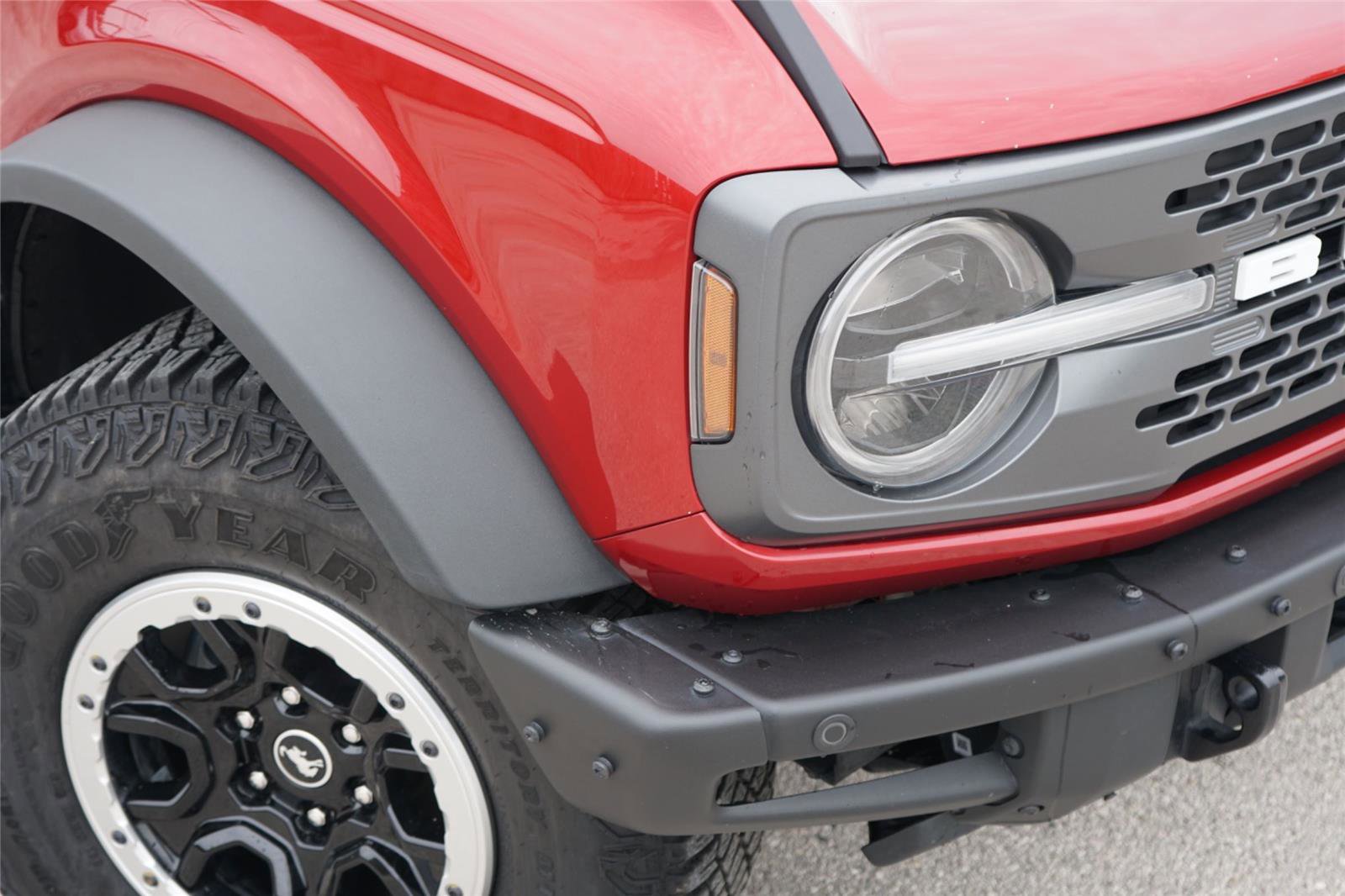 Certified 2021 Ford Bronco Badlands AWD/4WD image 3