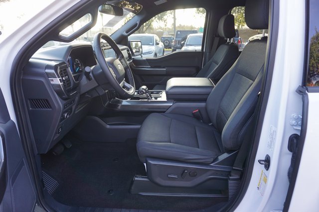 Certified 2022 Ford F150 XLT w/ Equipment Group 302A High image 25