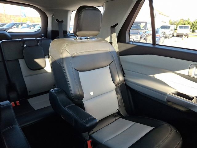 Certified 2022 Ford Explorer XLT w/ Equipment Group 202A image 21