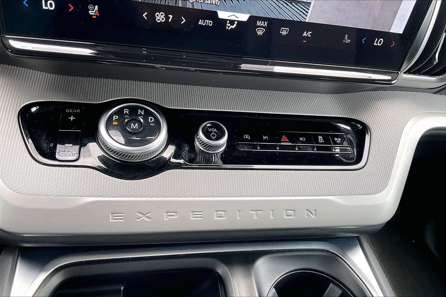 Certified 2025 Ford Expedition Active RWD image 30