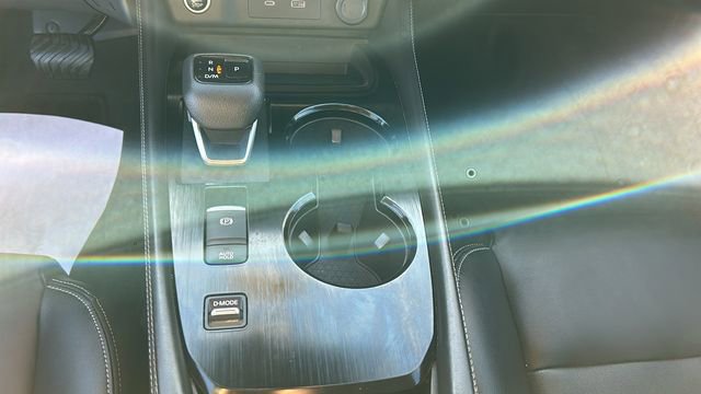 Used 2023 Nissan Rogue SL w/ SL Premium Package image 22