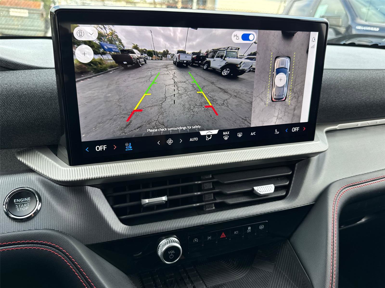 Certified 2025 Ford Explorer ST AWD/4WD image 31