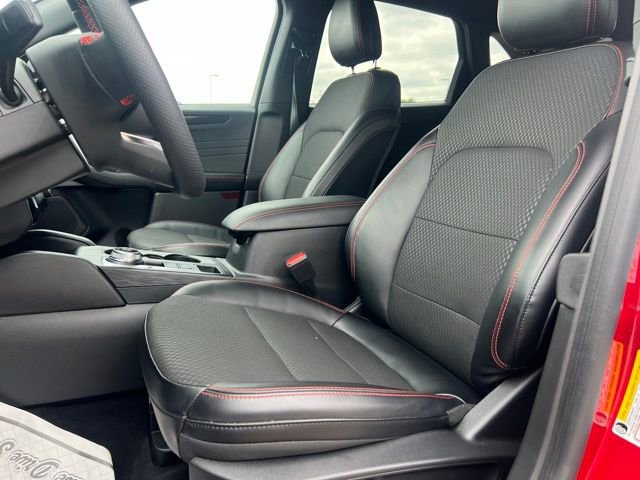 Certified 2023 Ford Escape ST-Line w/ Tech Pack #1 AWD/4WD image 18