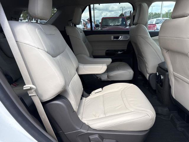 Certified 2023 Ford Explorer Platinum w/ Technology Package AWD/4WD image 23