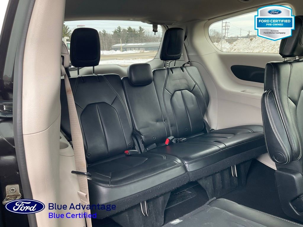 Used 2021 Chrysler Voyager Lxi image 22