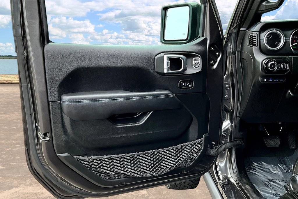 Used 2022 Jeep Wrangler Unlimited Rubicon 4xe w/ Steel Bumper Group AWD/4WD image 22