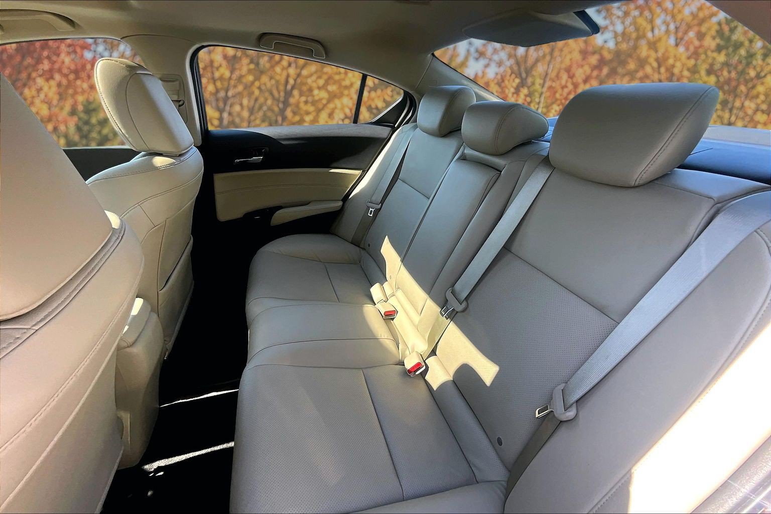 Used 2017 Acura ILX FWD image 30