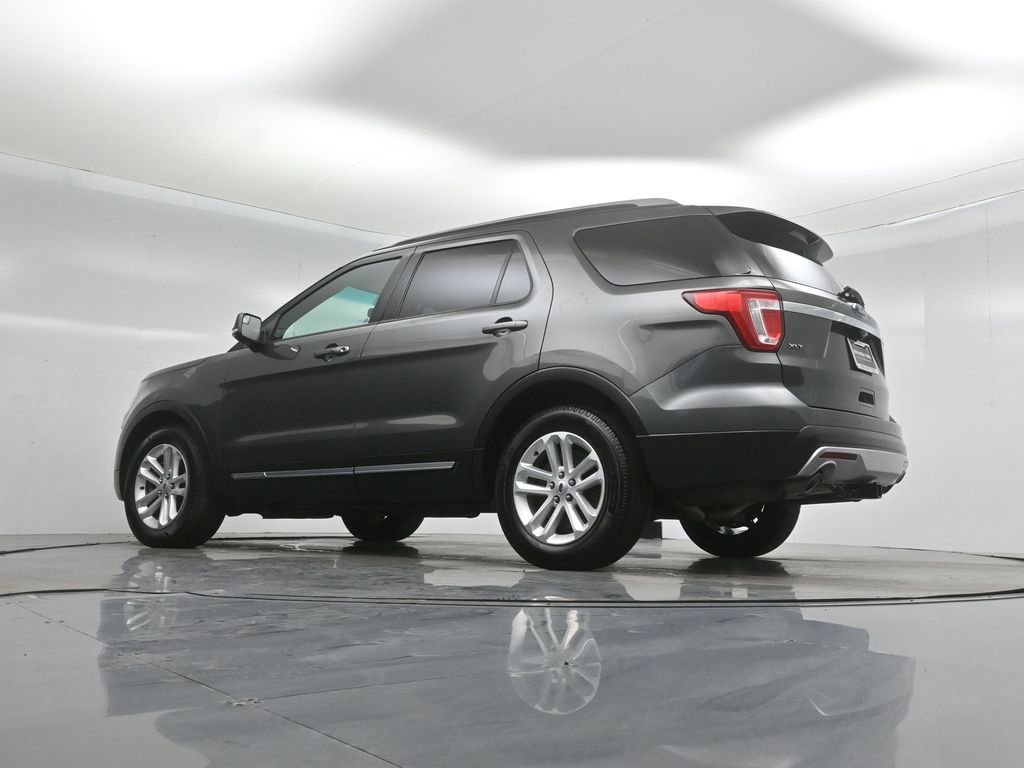 Certified 2017 Ford Explorer XLT w/ Equipment Group 202A image 53