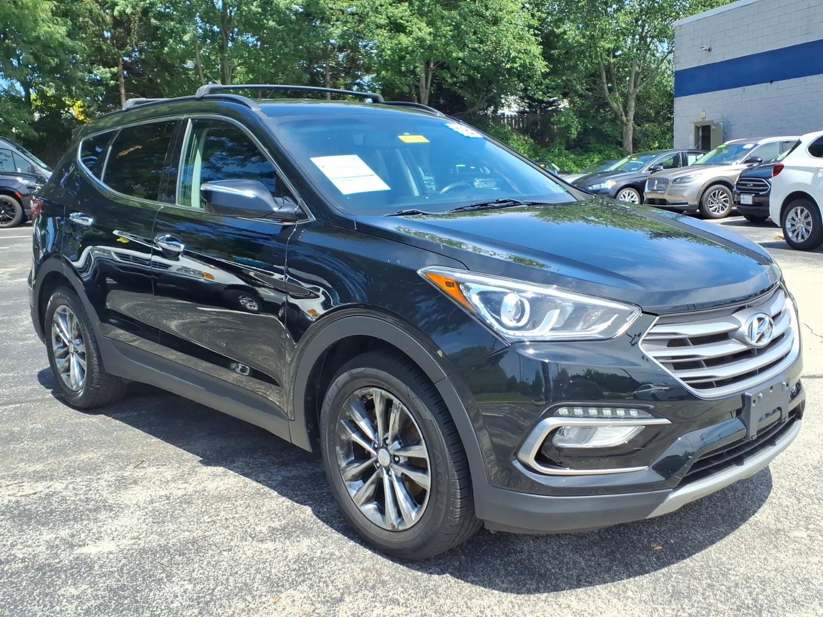 Used 2018 Hyundai Santa Fe Sport 2.0T w/ Cargo Package AWD/4WD image 1