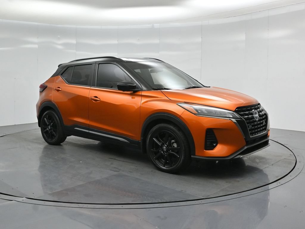 Used 2023 Nissan Kicks SR FWD image 22