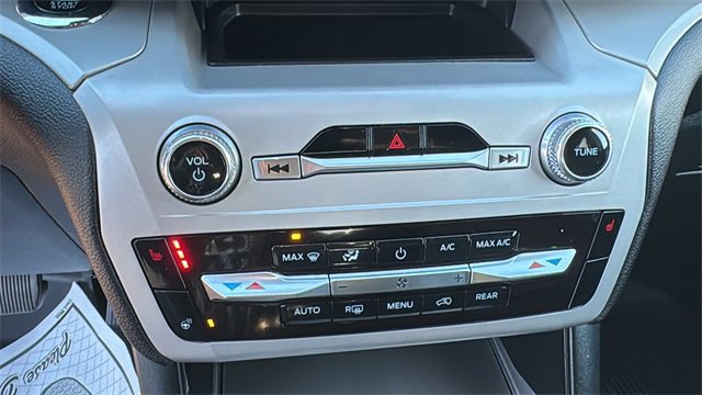 Certified 2023 Ford Explorer XLT w/ Equipment Group 202A image 27