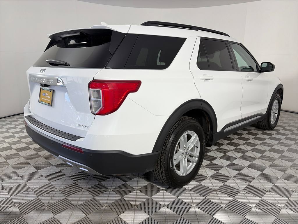 Certified 2024 Ford Explorer XLT w/ Equipment Group 202A image 5