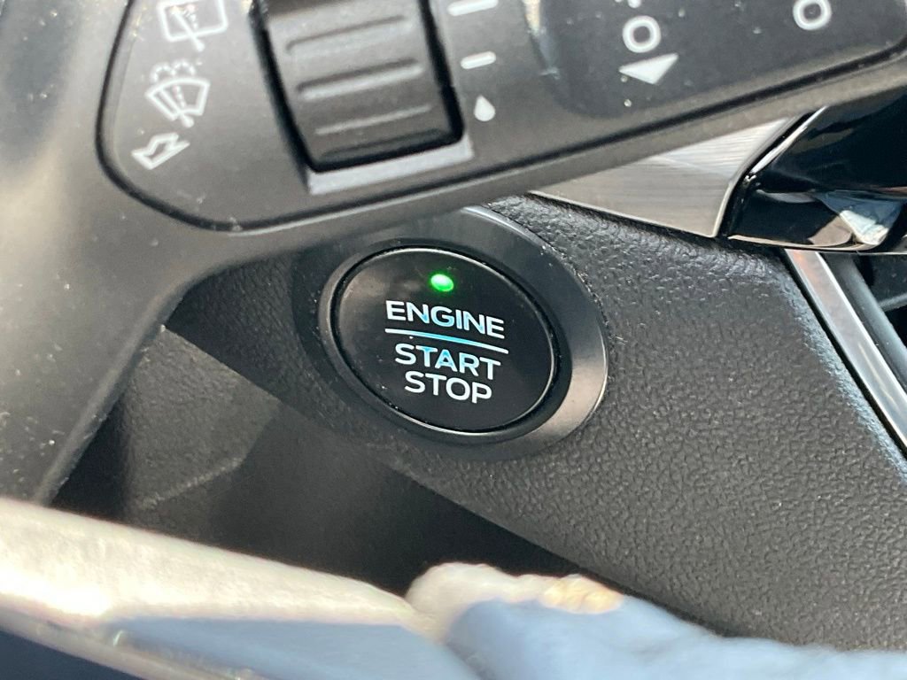 Certified 2021 Ford Escape Titanium w/ Class II Trailer Tow Package image 13