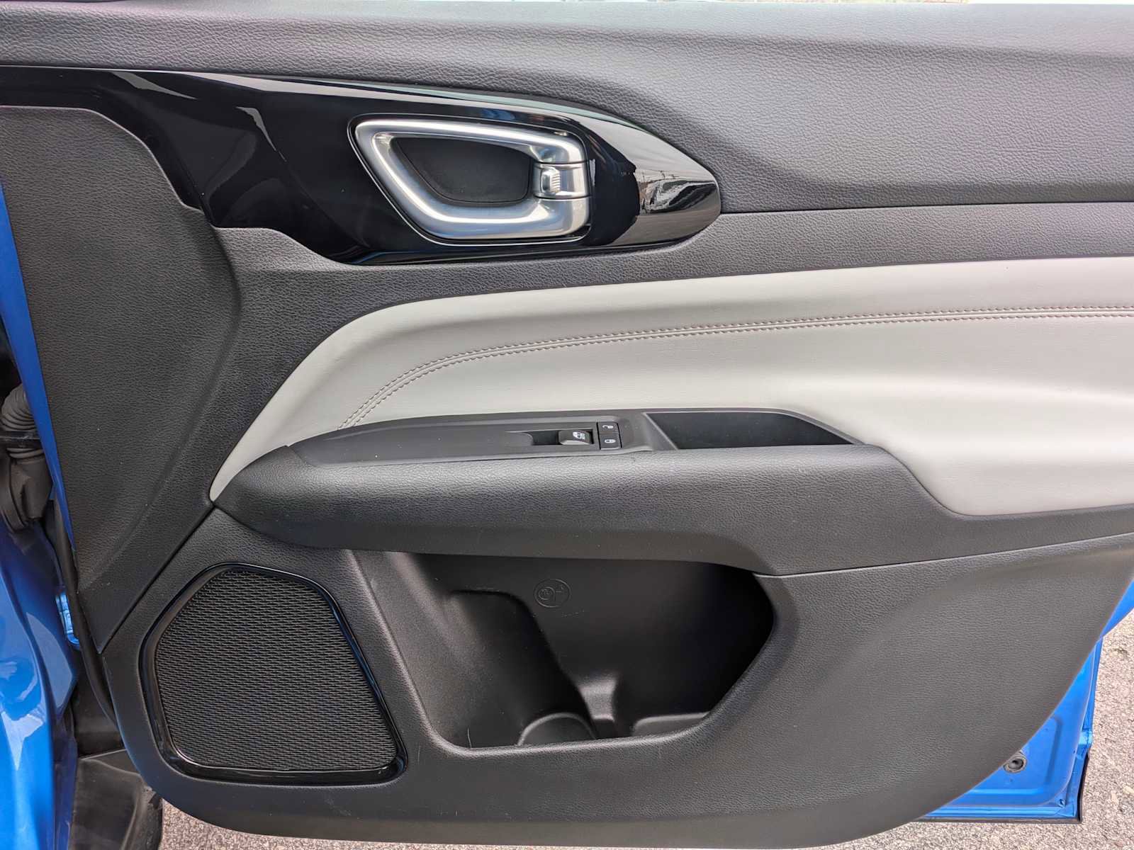 Used 2025 Jeep Compass Limited AWD/4WD image 21