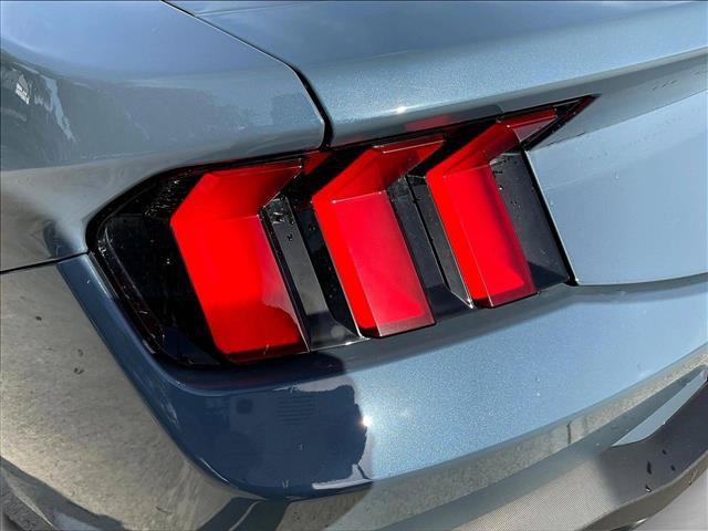Certified 2025 Ford Mustang Coupe RWD image 29