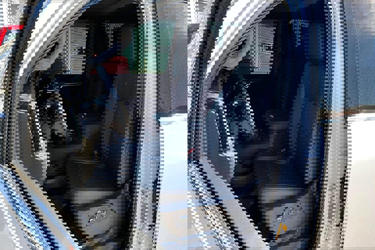 Used 2025 GMC Sierra 2500 Denali w/ Denali Reserve Package image 12