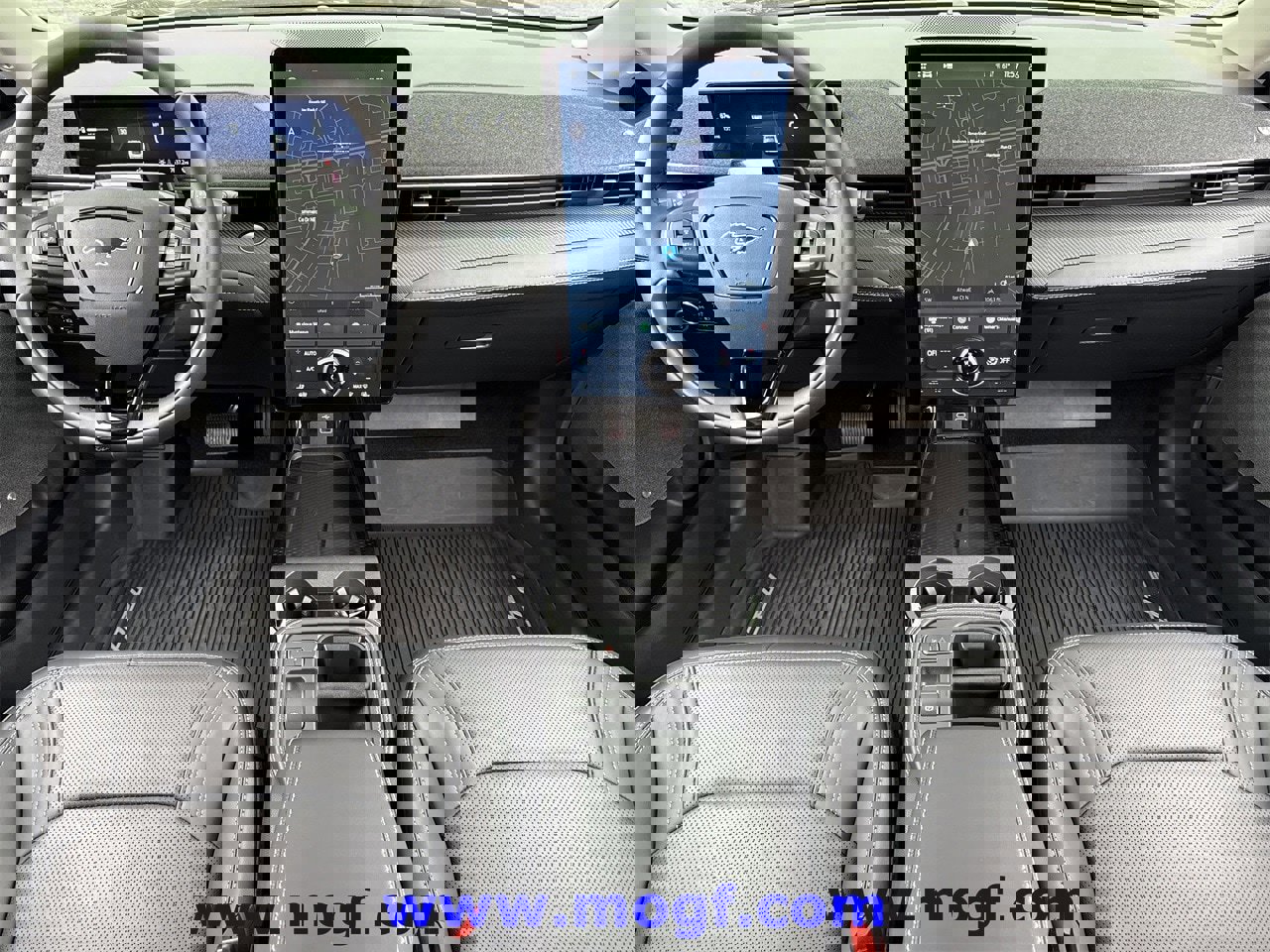 Certified 2025 Ford Mustang Mach-E Premium image 10