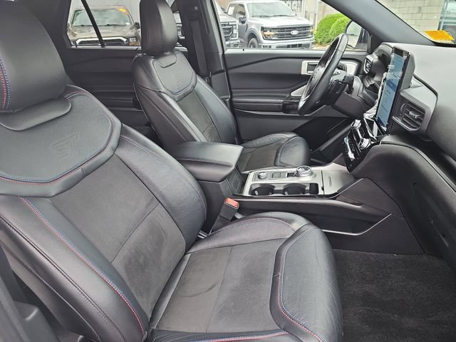 Certified 2024 Ford Explorer ST w/ Equipment Group 401A AWD/4WD image 12