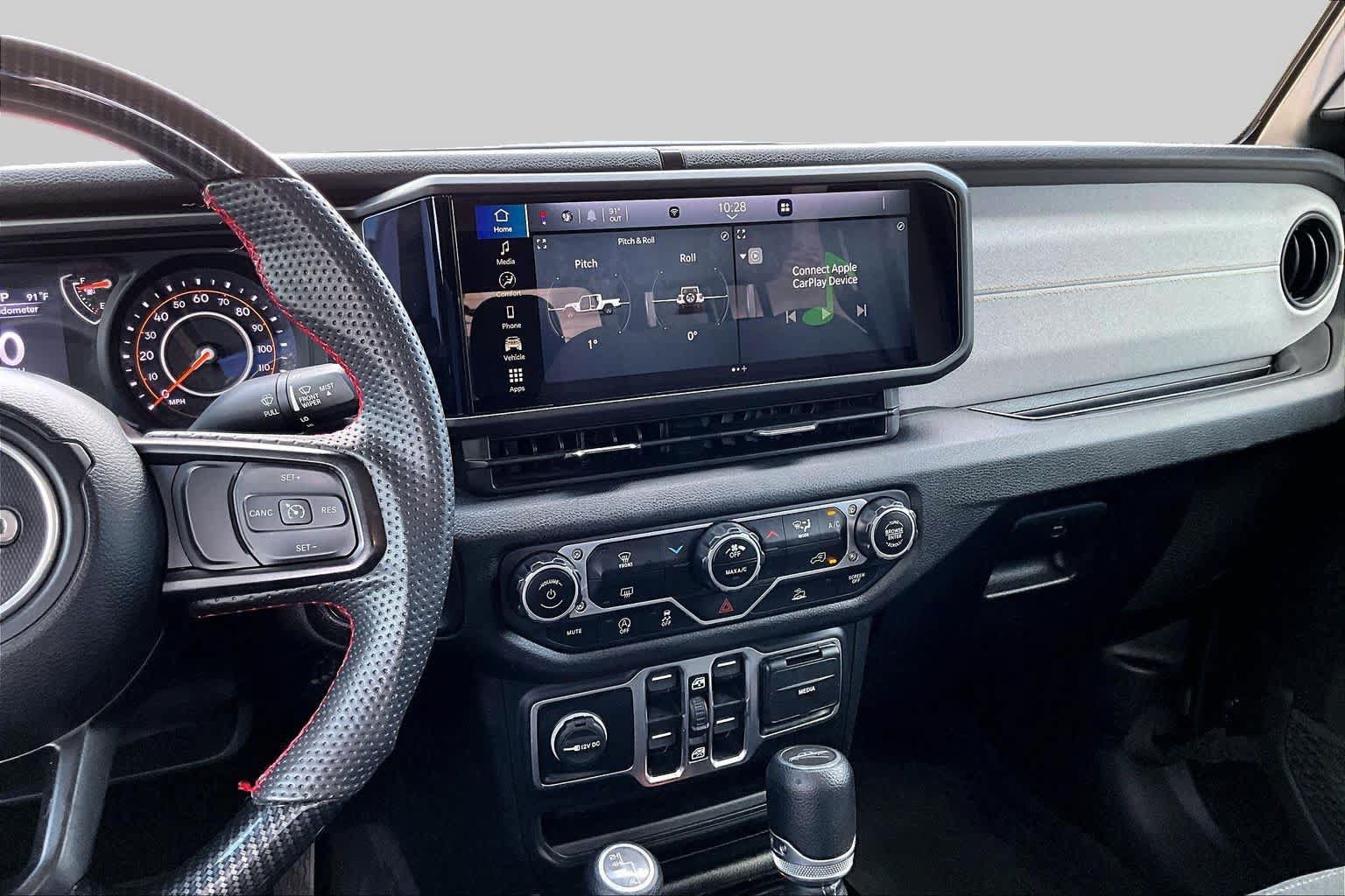 Used 2024 Jeep Gladiator Sport AWD/4WD image 8