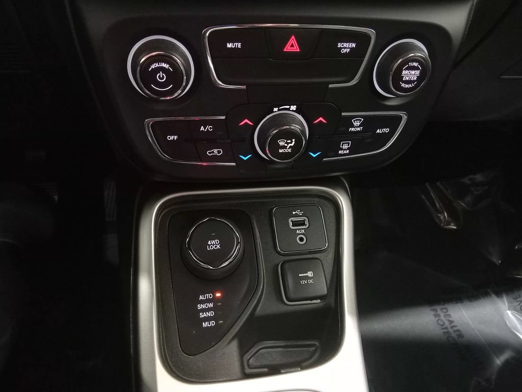 Used 2018 Jeep Compass Latitude w/ Popular Equipment Group AWD/4WD image 21