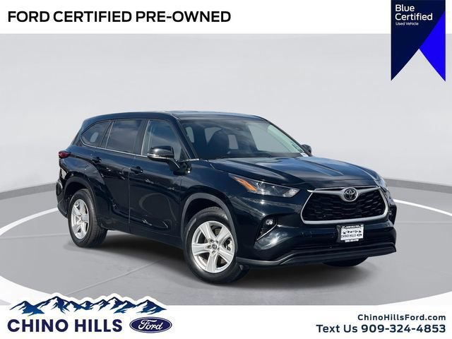 Used 2023 Toyota Highlander LE