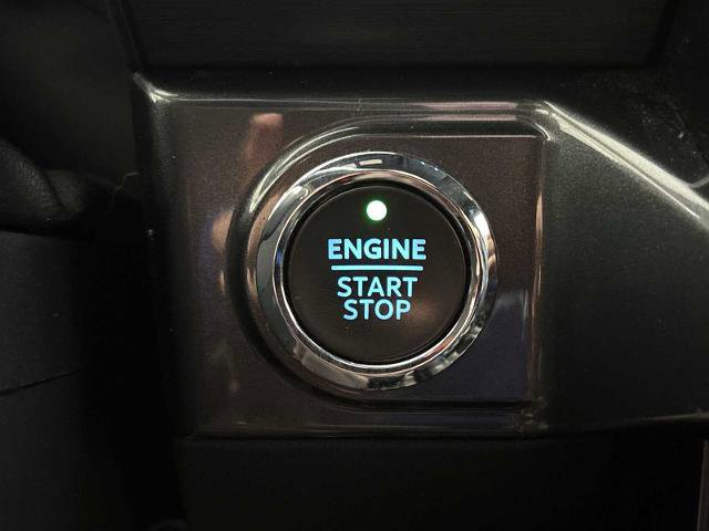 Certified 2022 Ford F150 XLT w/ Equipment Group 302A High image 15