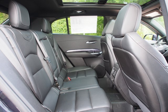 Used 2023 Cadillac XT4 Luxury w/ Cold Weather Package FWD image 13