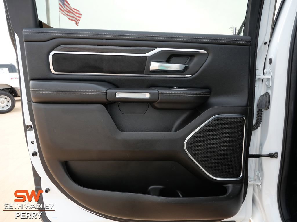 Used 2024 RAM 1500 Laramie image 15