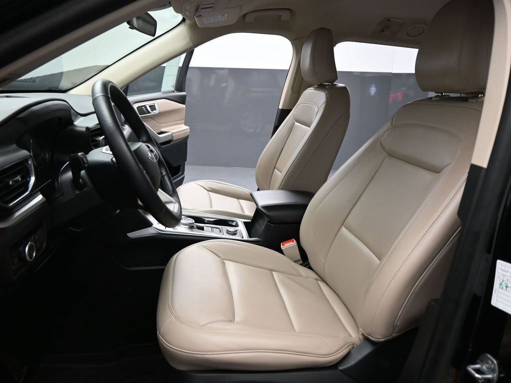 Certified 2024 Ford Explorer XLT w/ Equipment Group 202A image 36