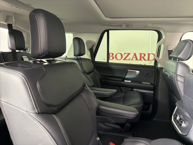 Certified 2025 Ford Expedition Platinum w/ Driver's Package image 18