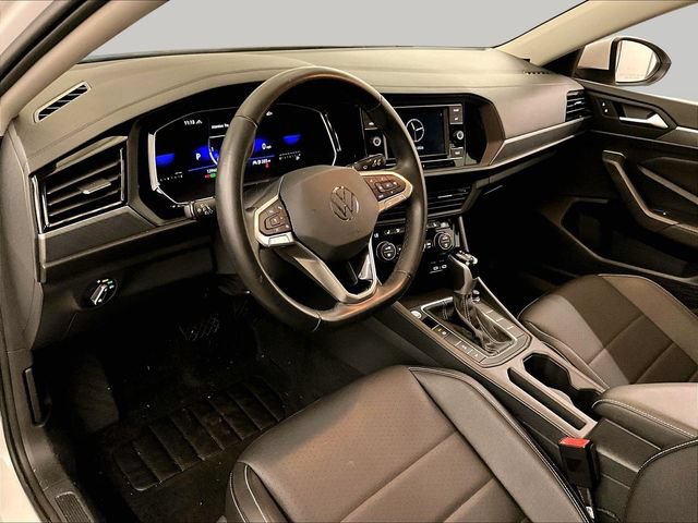 Used 2023 Volkswagen Jetta SE w/ Panoramic Sunroof Package FWD image 12