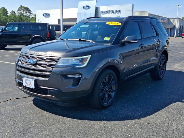 Certified 2018 Ford Explorer XLT w/ Equipment Group 202A AWD/4WD image 3