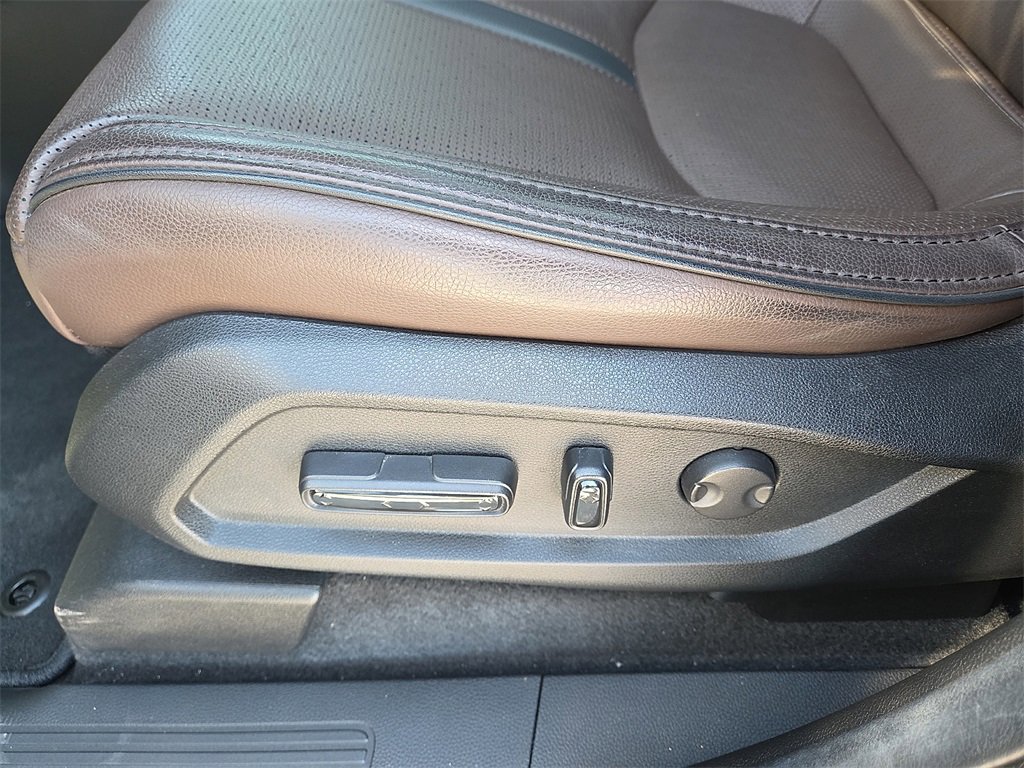 Used 2025 Honda Pilot Elite image 22