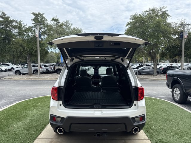 Used 2023 Honda Passport EX-L image 5